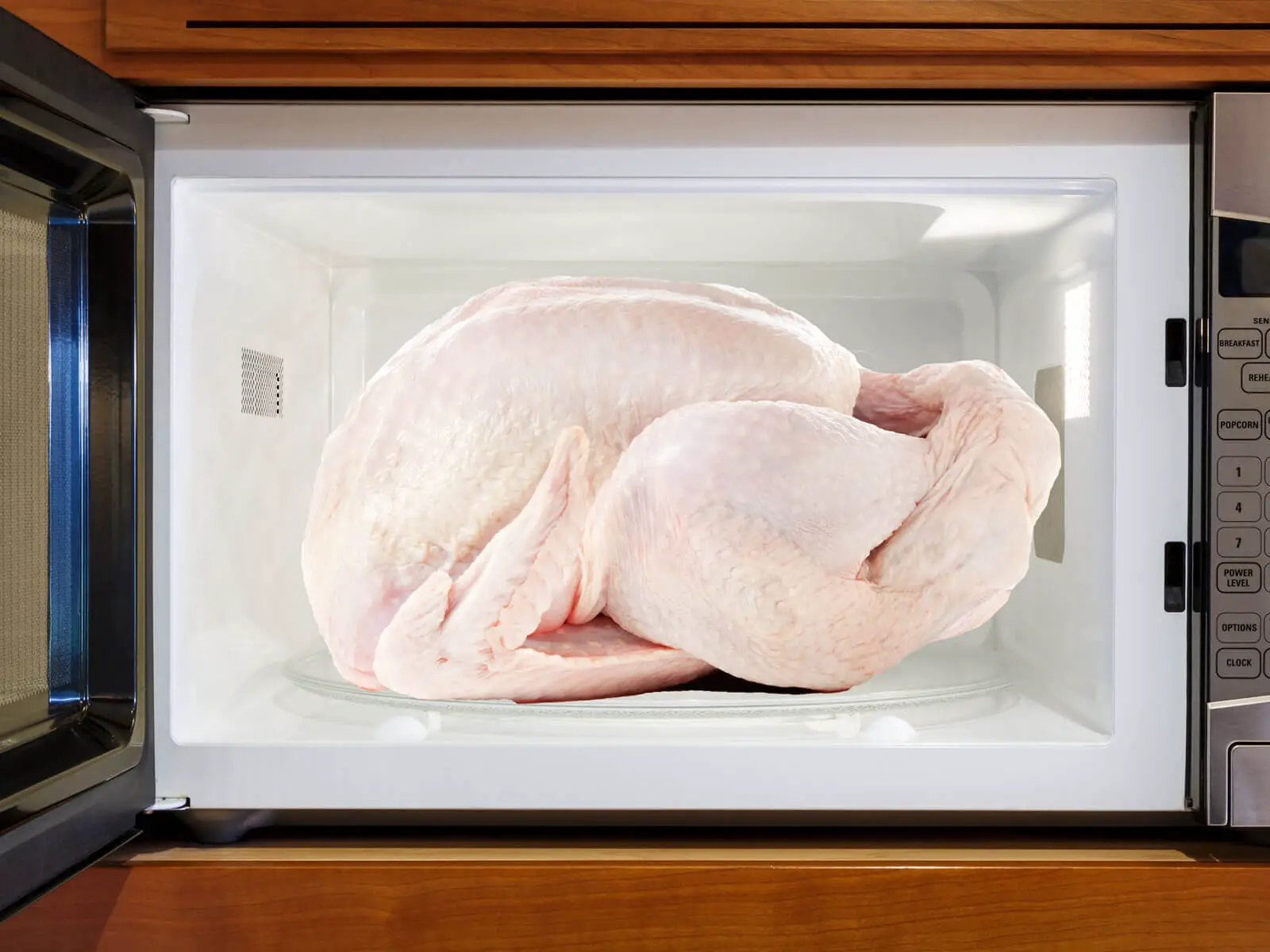 How to Defrost Turkey in a Microwave
